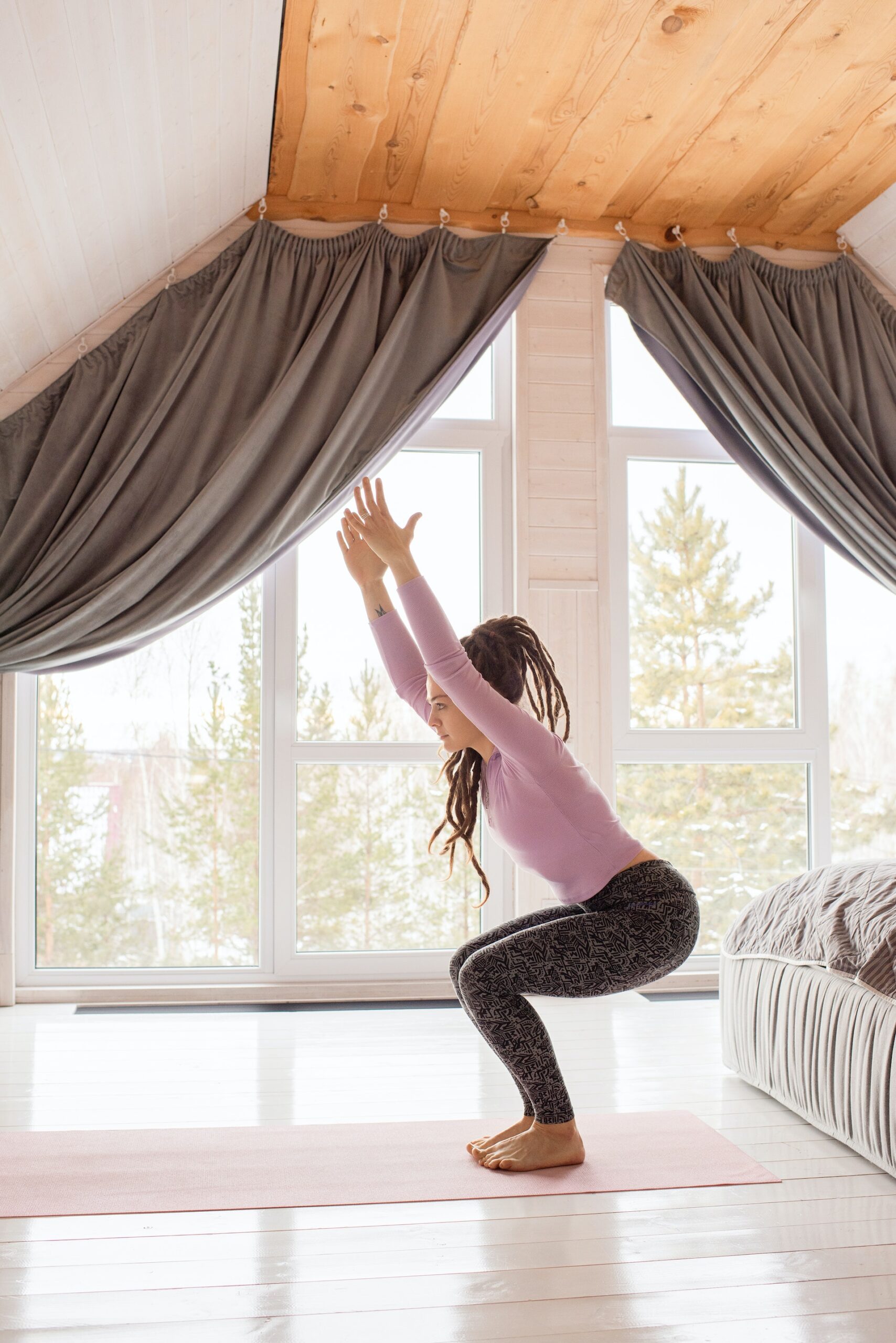 Utkatasana (Chair Pose)